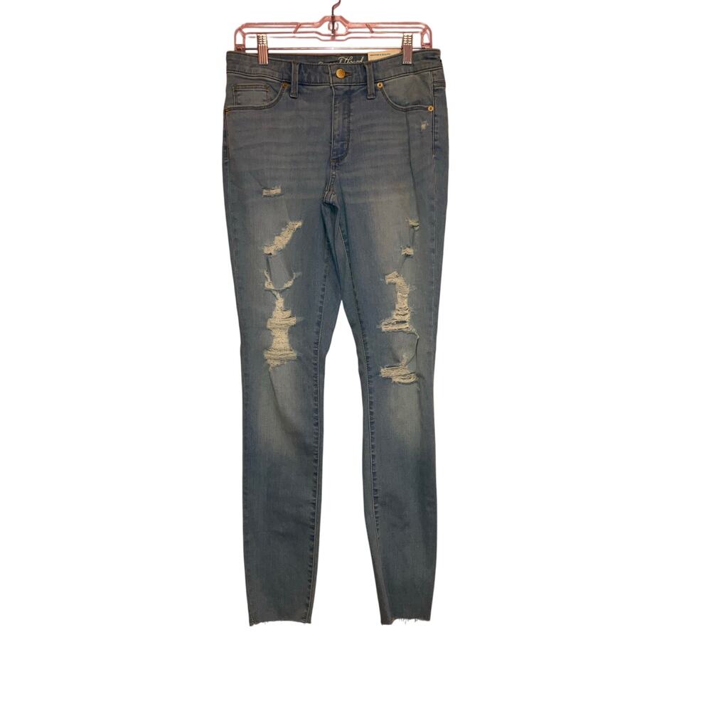 NWT Universal Thread Mid-Rise Skinny Jeans Distressed Light Wash 8 Long